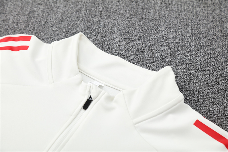 Chándal Liverpool 25/26 - Blanco y Negro (2) - Imagen 5